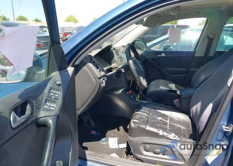 2017 Volkswagen Tiguan 2.0T Wolfsburg Edition from USA, damaged, VIN WVGRV7AXXHW502564